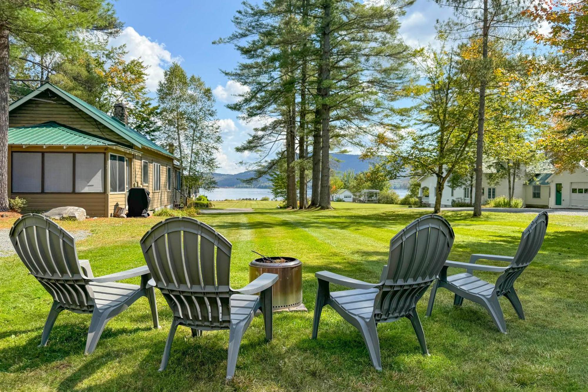 Lake Pleasant Cabin On 3 Acres With Kayaks And Beach! Εξωτερικό φωτογραφία